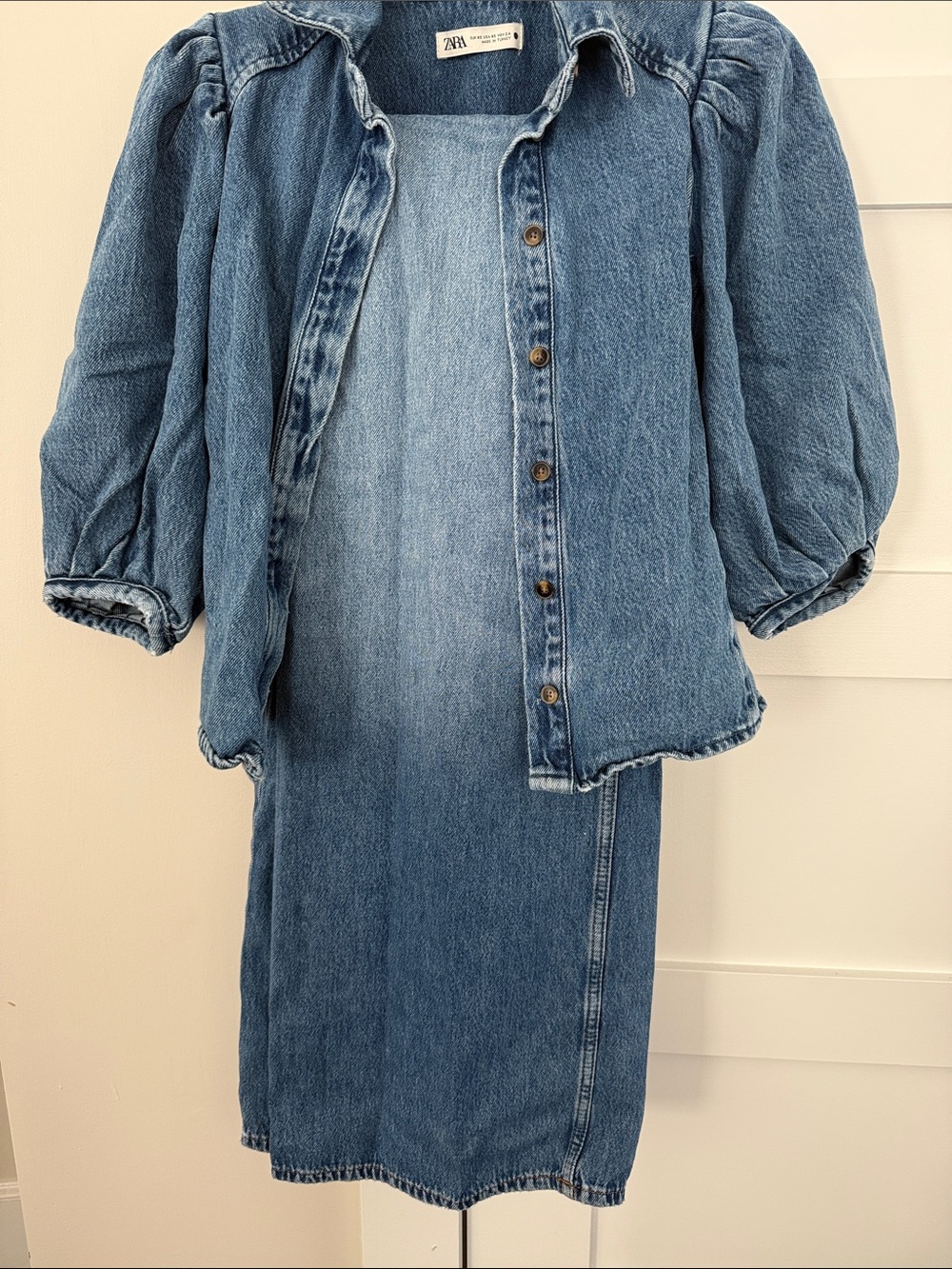 Zara Medium Blue Denim Puff-Sleeve Jacket for Woman with Matching Jean Set - Picture 4 of 7